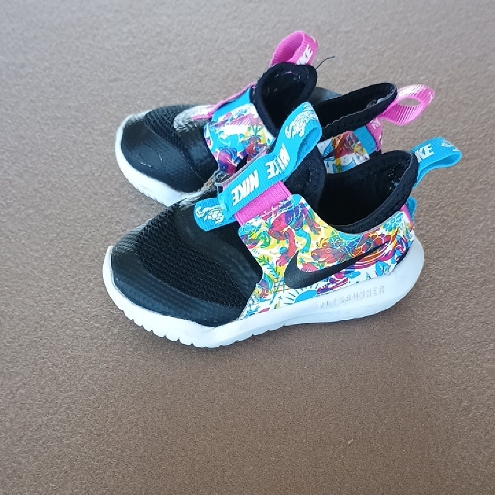 Nike Kids Black White Multicolor Slip-On Sneakers